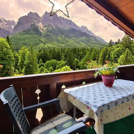 Holiday home Alpenchalet Zum Jeremia