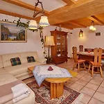 Ferienhaus Alpenchalet Zum Jeremia Grainau