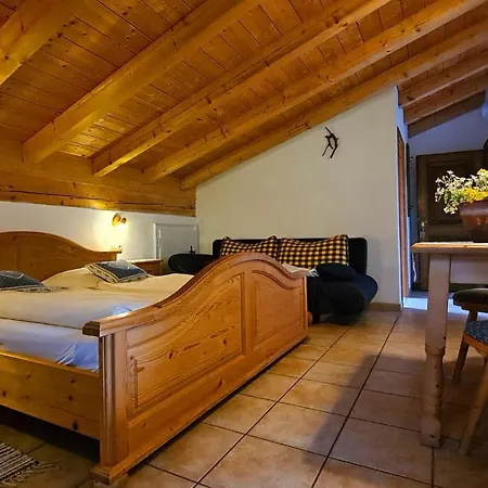 Feriehus Alpenchalet Zum Jeremia *