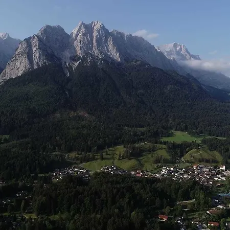 Alpenchalet Zum Jeremia Сasa de vacaciones *