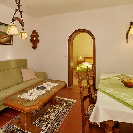Feriehus Alpenchalet Zum Jeremia Grainau