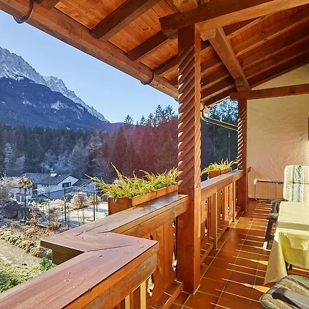Feriehus Alpenchalet Zum Jeremia