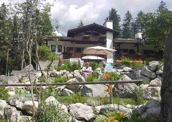 Alpenchalet Zum Jeremia * Grainau